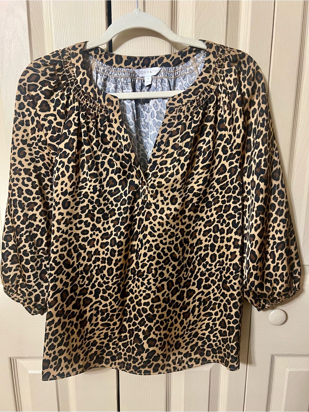 Crown & Ivy Leopard Print Puff Sleeve Blouse - Tan/Black Size Small